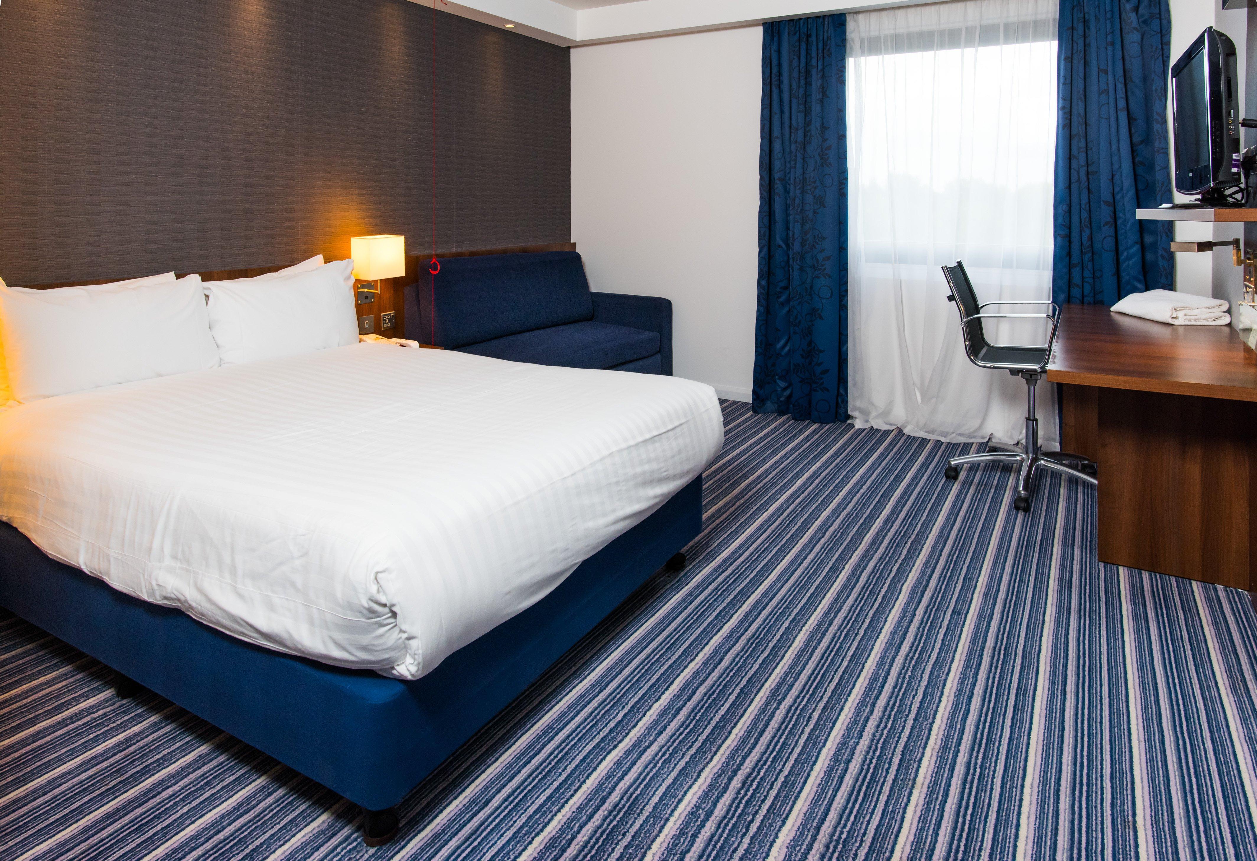 Holiday Inn Express Tamworth By Ihg Exterior foto