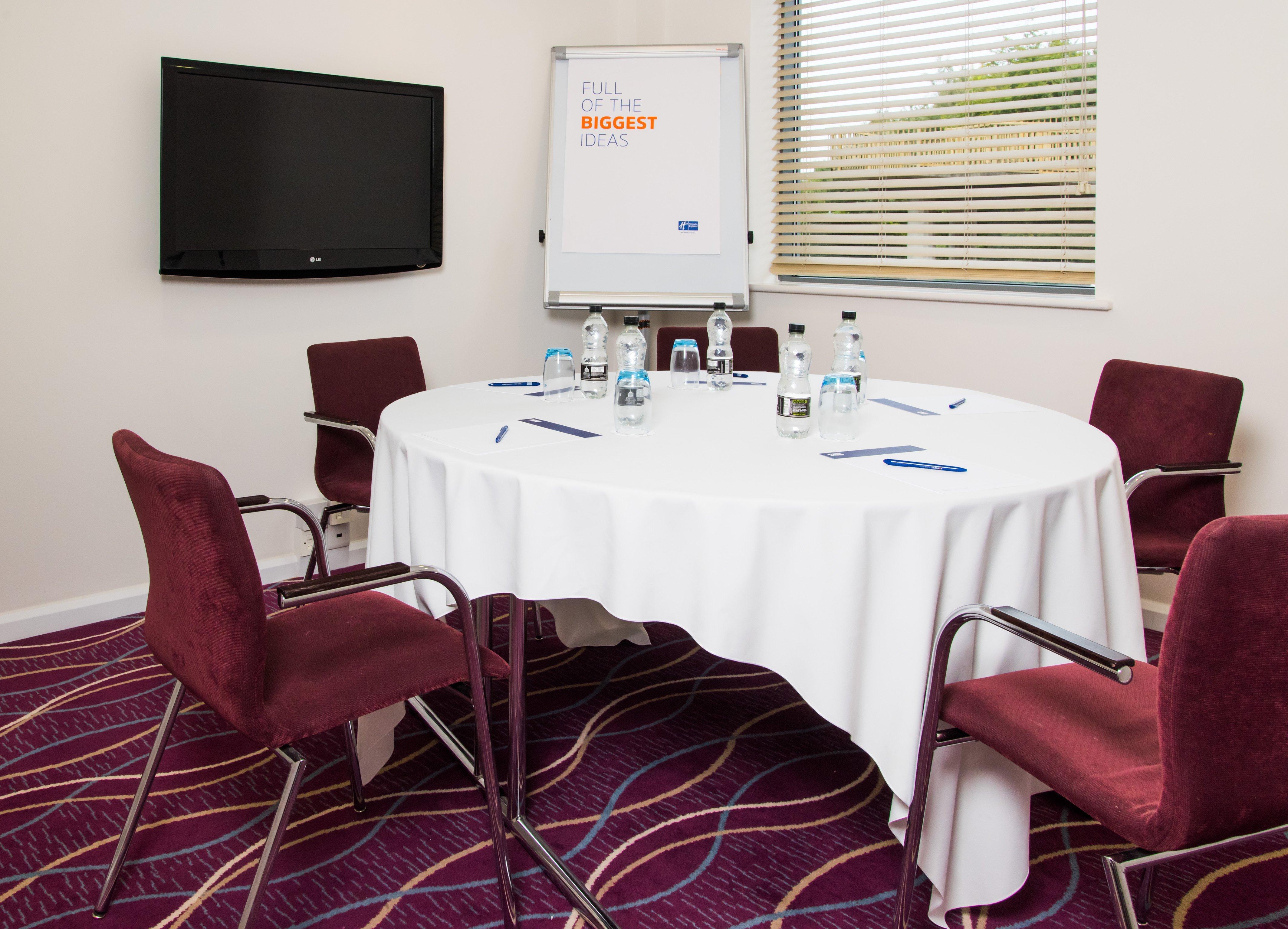 Holiday Inn Express Tamworth By Ihg Exterior foto