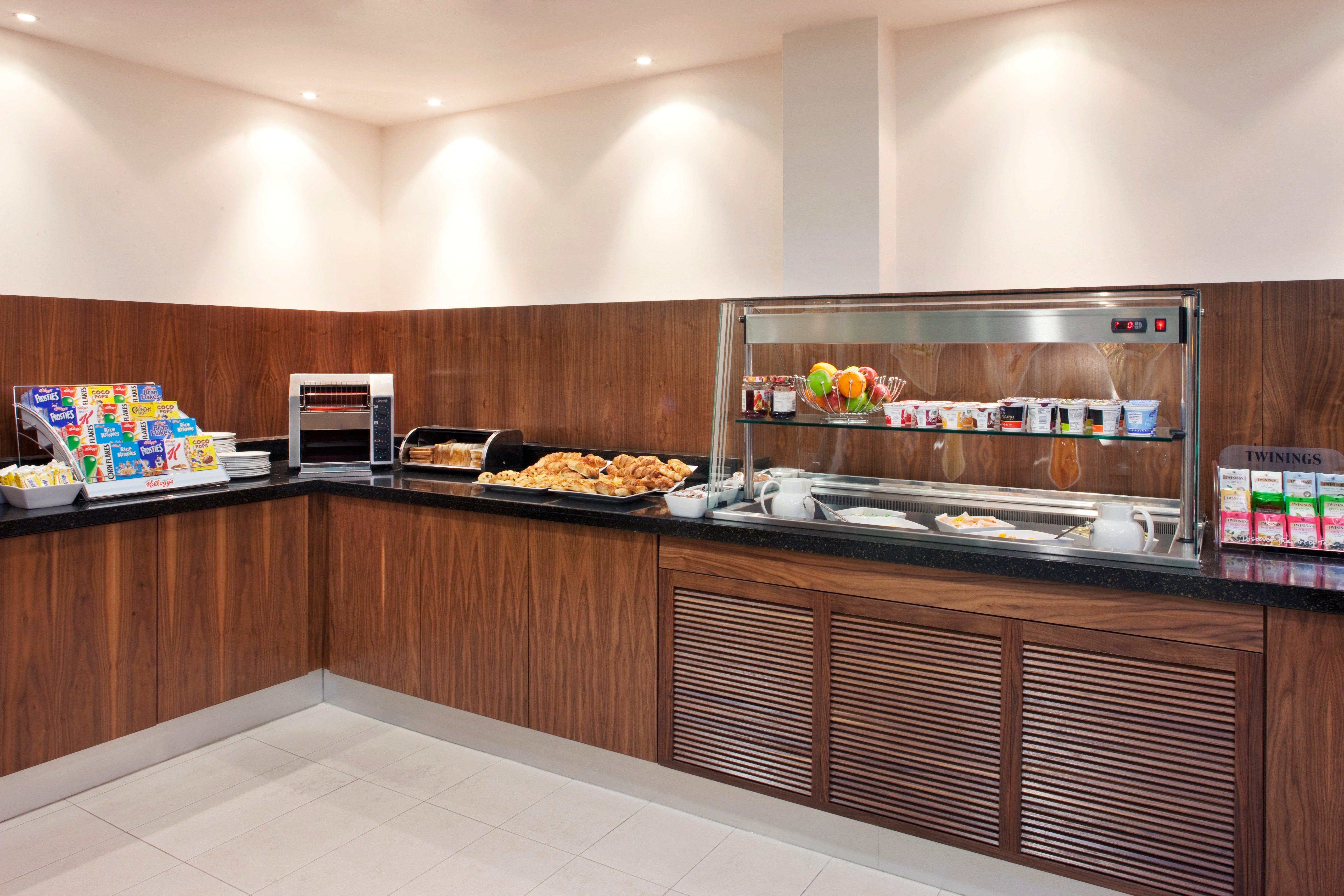 Holiday Inn Express Tamworth By Ihg Exterior foto